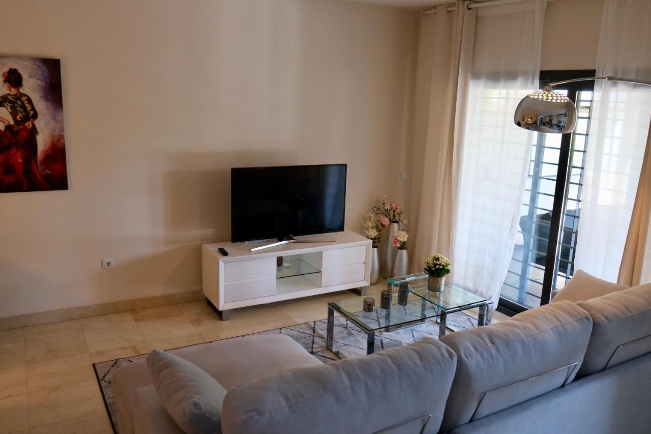 Alegria De Vivir Exclusiv 2 Bedroom Appartment Pool, Parking, Wifi, Netflix, Padel And More Estepona Exterior photo